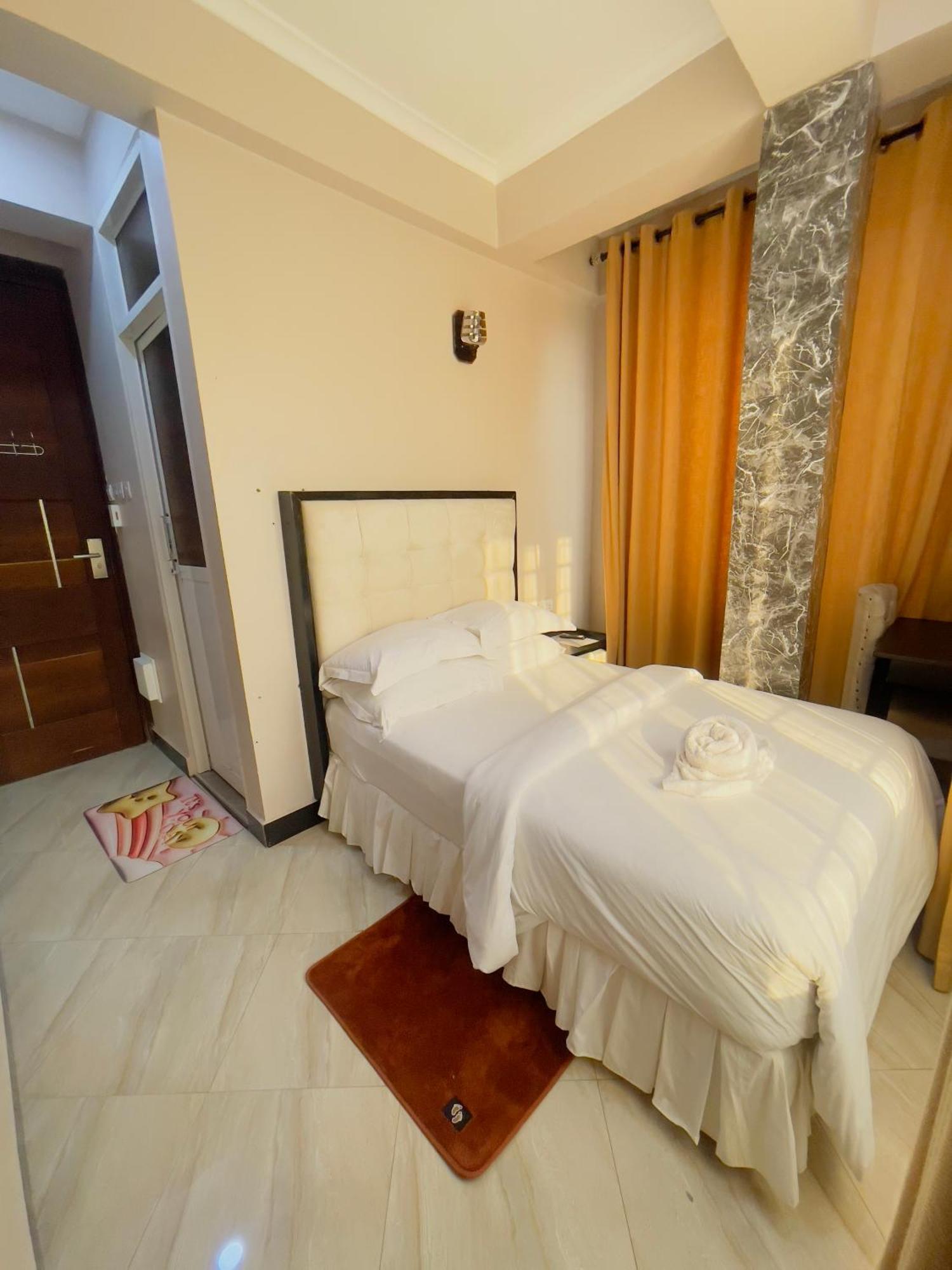 Diary Hotel Dar es Salaam Ngoại thất bức ảnh